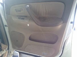 2001 TOYOTA SEQUOIA, WHITE, LIMITED MODEL, 4.7L, AT, 4WD.  Z26264